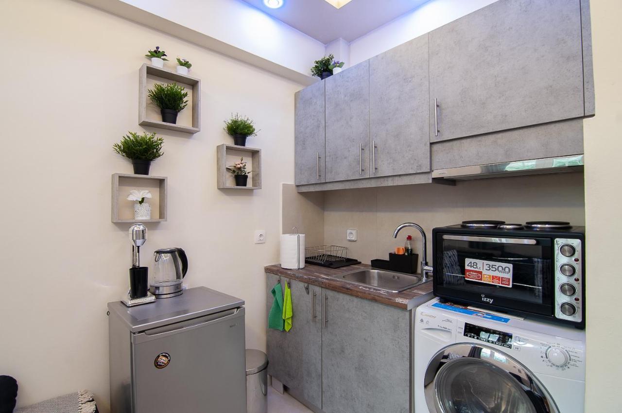 Modern Studio For 4 In Glyfada Apartment เอเธนส์ ภายนอก รูปภาพ